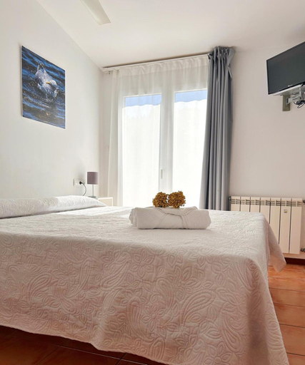 Bedroom 2, Hotel Can Pepin, Girona