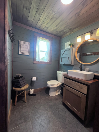 Bathroom 3, Tiny Home Resorts, Grayson