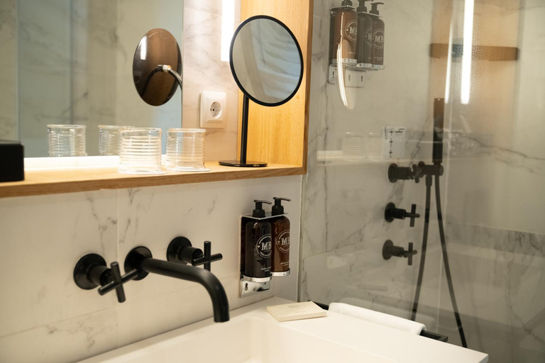 Bathroom 4, ICON Wipton by Petit Palace, Madrid
