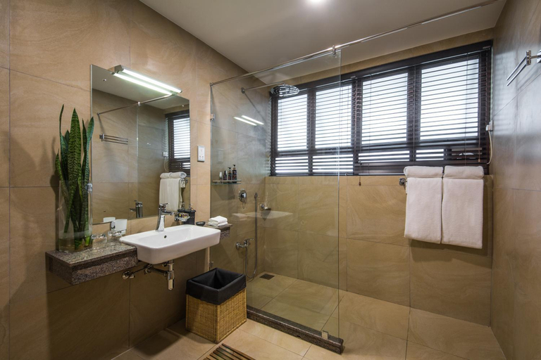 Bathroom 3, Anasa Wellness Resort, Hali-Ela