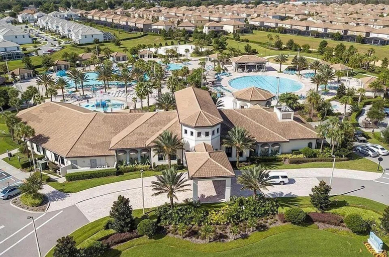 Others 4, 456 OC - Elegant Retreat in Champions Gate, Osceola