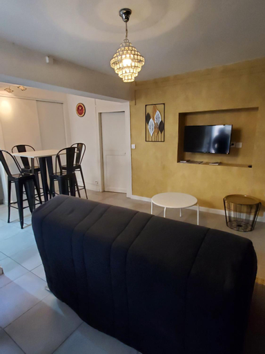 Bedroom 1, REPUBLIQUE Centre, Aude