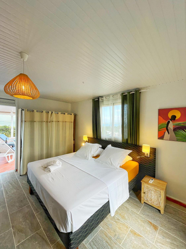 Bedroom 2, Villa Sweet Caraibes, standing, vue mer, Les Trois-Îlets