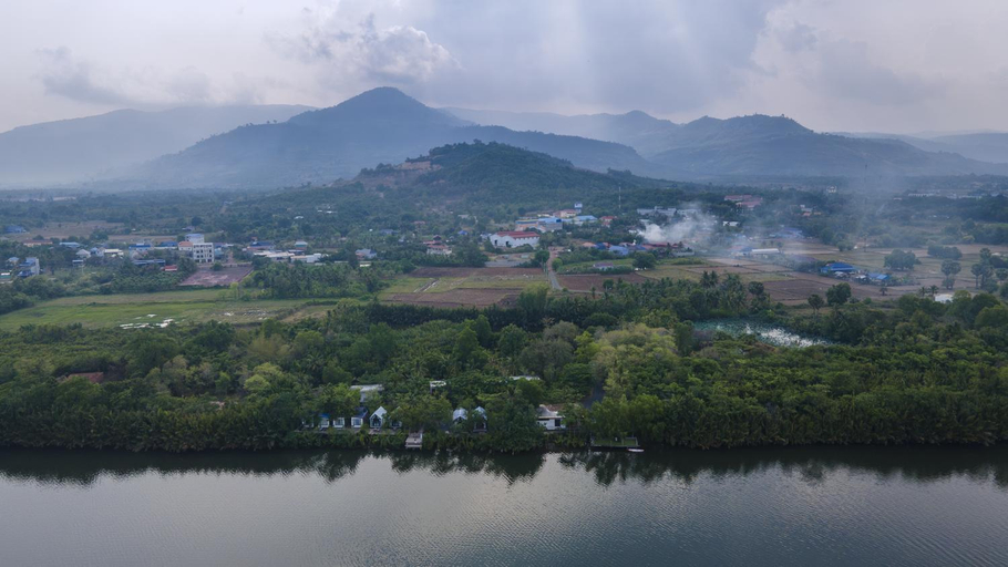 Others 5, Kampot Riverfront Boutique, Kampot