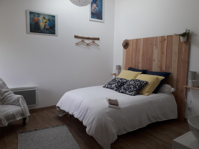 Bedroom 2, "La Charme", Saône-et-Loire