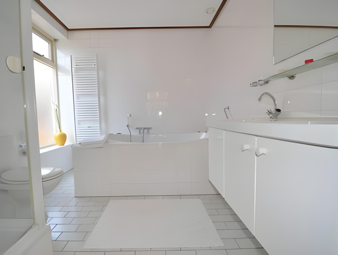 Bathroom 3, Hotel Faber, Hoogezand-Sappemeer