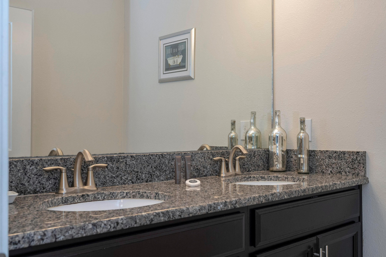 Bathroom 4, 3085 TS - Opulent 5 BR Townhome Private Pool, Osceola