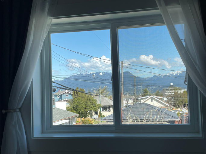 Others 3, Entire NEW Cozy and Modern 2-storey HOUSE, Greater Vancouver