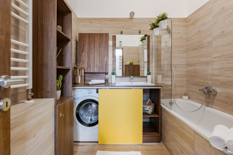 Bathroom, Central Kira Apartment, Budapesti