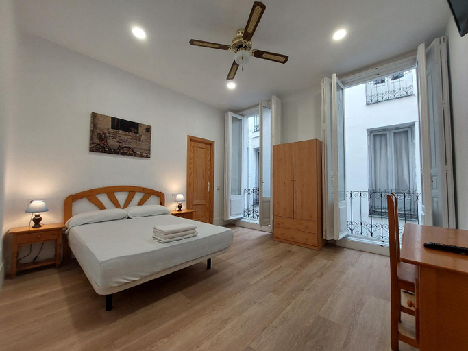 Bedroom 3, Hostal Miralva, Madrid