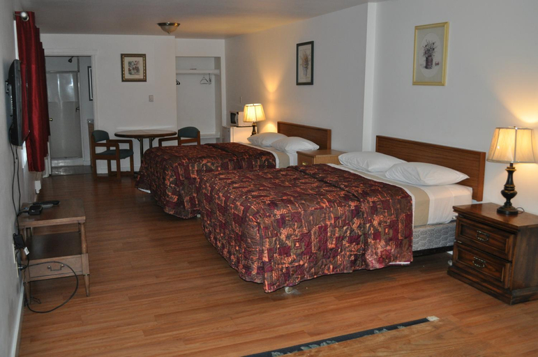 Others 4, Golden Lion Motel, Pacific