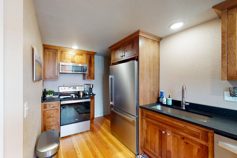 Others 5, The Loft Downtown, Wallowa
