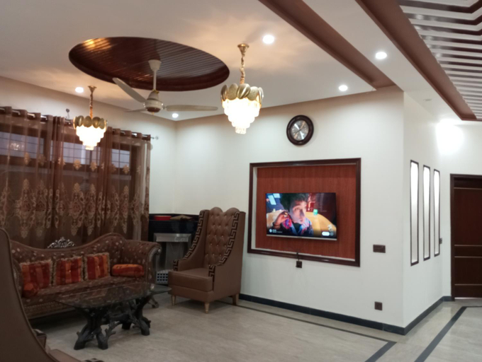 Others 5, Khayaban-e-Amin Luxurious Apartments, Lahore