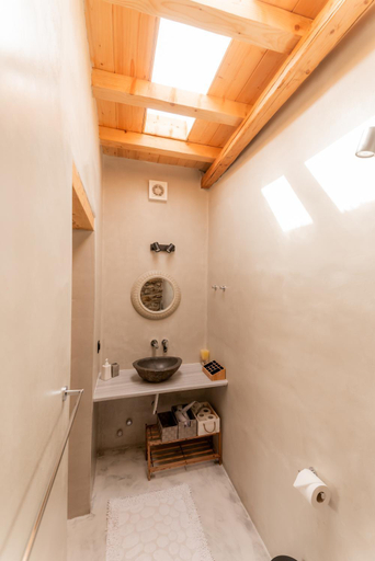 Bathroom 2, Honey Bee House, South Aegean