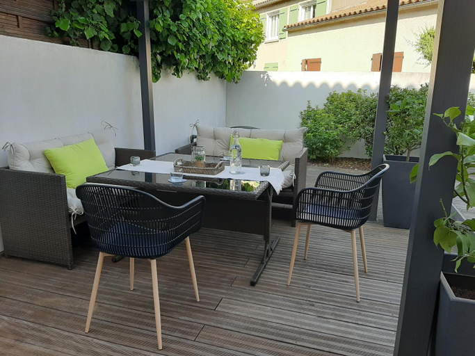 Others 5, Chambre double dans maison chaleureuse et familiale, Aude