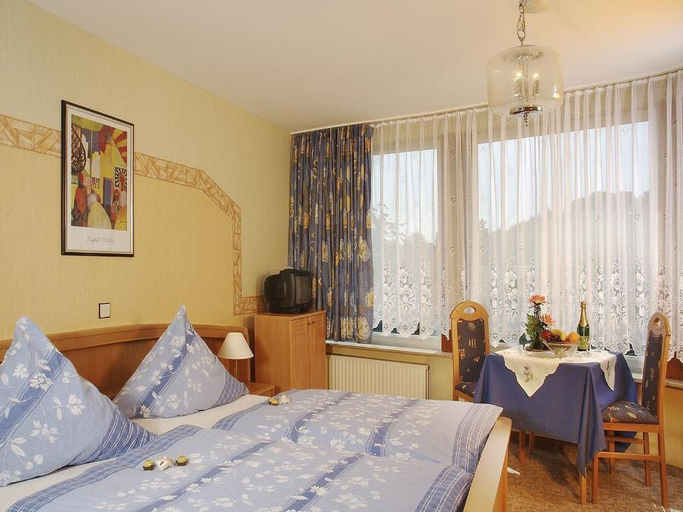 Bedroom 2, Haus zur Sonne Sauerland, Hochsauerlandkreis