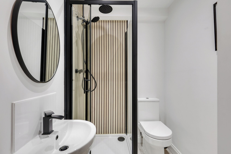 Bathroom, Earl Grey - North East Escapes, Northumberland