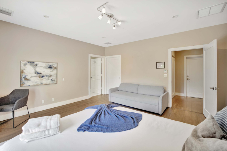 Bedroom 2, Sunshine House 3 BDR for 8!, Broward