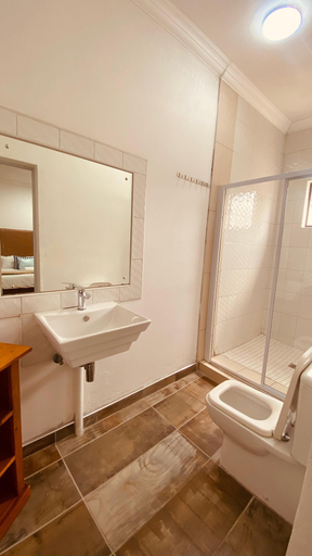Bathroom 4, Adhara Hotel, City of Johannesburg