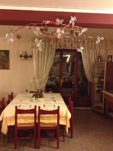 Food & Drinks, Albergo Ristorante Punta Dell'Est, Brescia