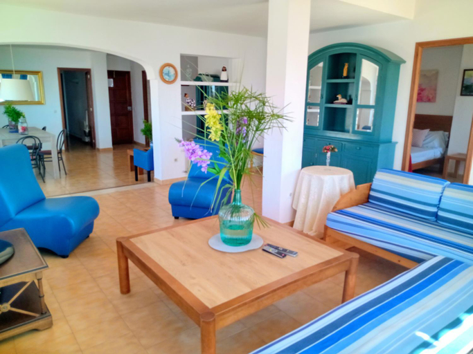 Shared lounge/TV area 4, Apartamentos Villa Margarita, Baleares