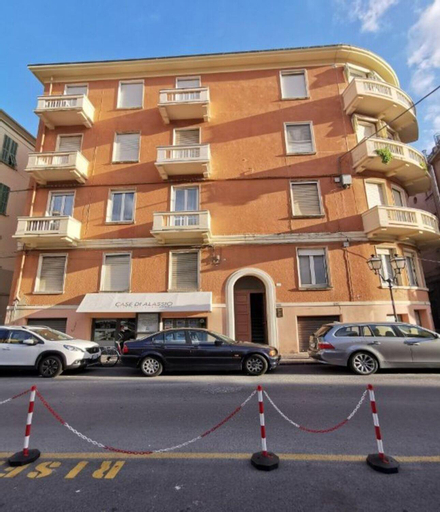 Exterior & Views 1, AZZURRA Ridi Che Ti Passa, Savona
