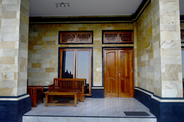 Exterior 7