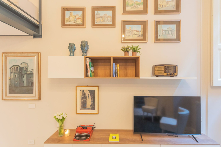 Others 5, Cinque Giornate 70 Suites by Rent all Como, Como