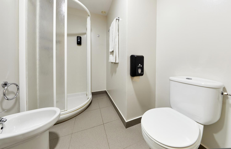 Bathroom 2, Olarain, Guipúzcoa