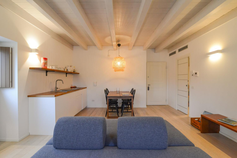 Others 4, CABANON studios, Verona