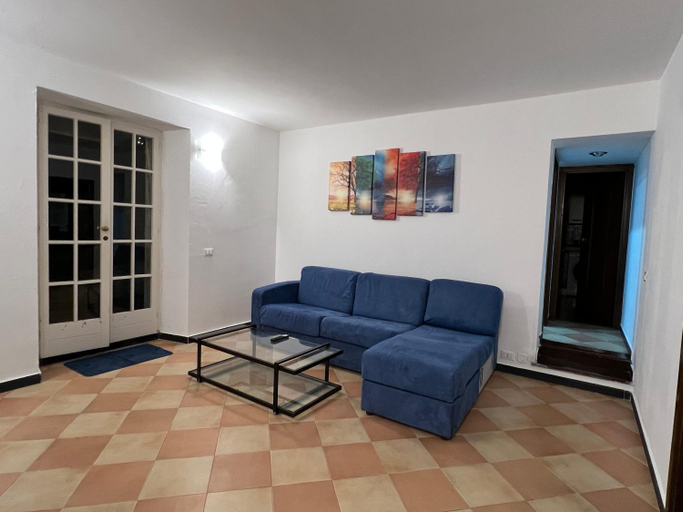 Others 5, Casa DALLA NONNA, Genova