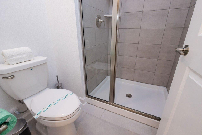 Bathroom 3, 2489 RT - Ultimate Townhome Oasis With Pool, Osceola