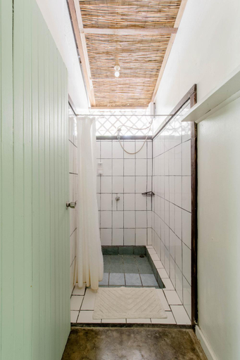Bathroom, Bajo el Arbol B&B, Puntarenas