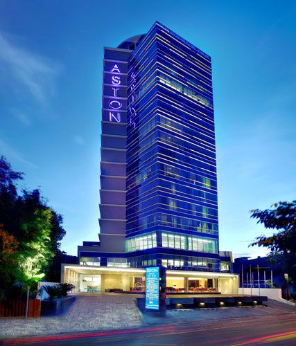 Aston Makassar Hotel & Convention Center - Tap to explore photos
