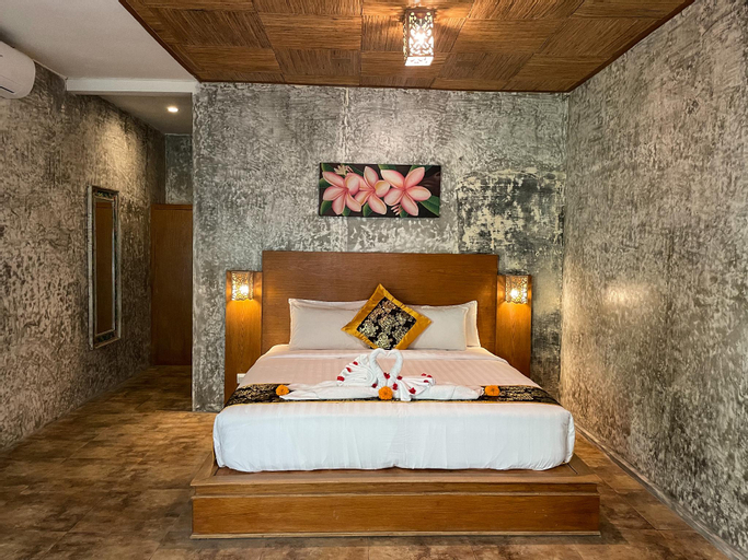 Bedroom 8