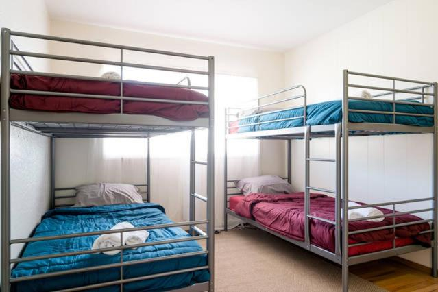 Others 4, Hostel Style Shared Room, San Mateo
