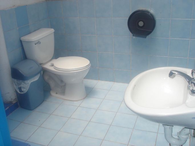 Bathroom 4, Samay Wasi Hostel, Cusco