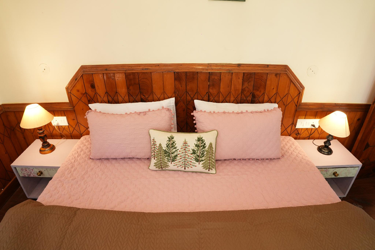 Bedroom 1, Rosette Cottage by EdenHomes, Kullu