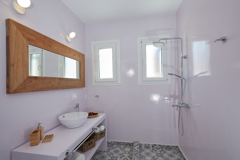 Bathroom 3, Olivia Sports & Sea, Thessaly