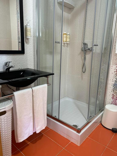 Bathroom 5, Quinta da Boavista, Odemira