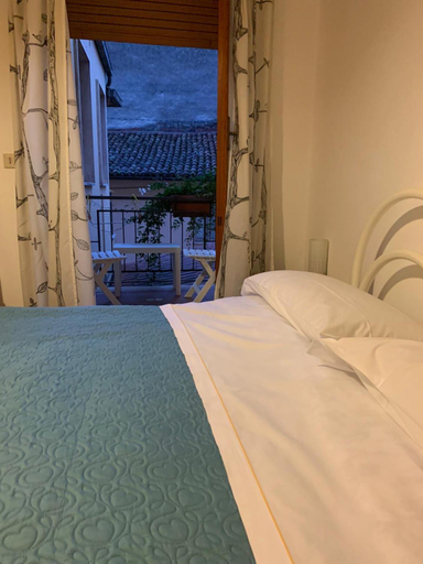 Bedroom 2, B&B "La Camelia", Rieti