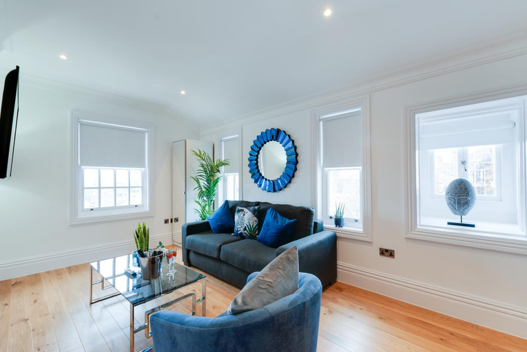 Others 5, 80 by Elite, Sefton