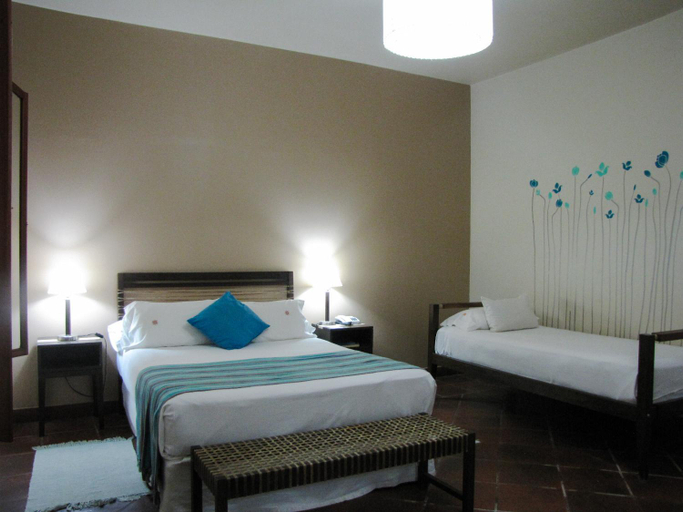 Bedroom 3, Hosteria-Spa "Posada del Sol", Ledesma