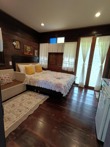 Others 4, Baan Suk Jai, Amphawa, Muang Samut Songkhram