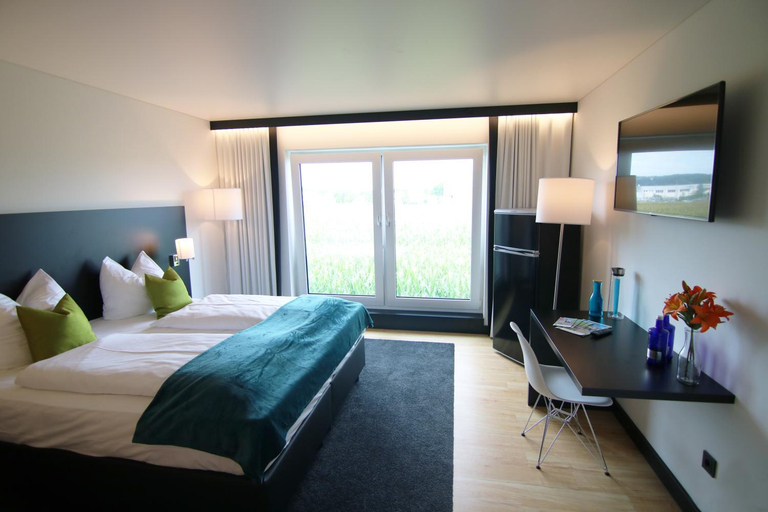 Bedroom 2, ME Hotel by WMM Hotels, Augsburg