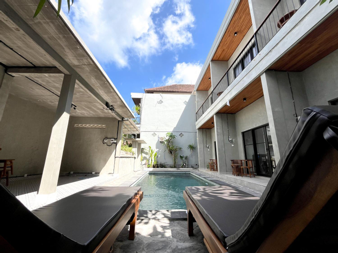 Swimming Pool 3