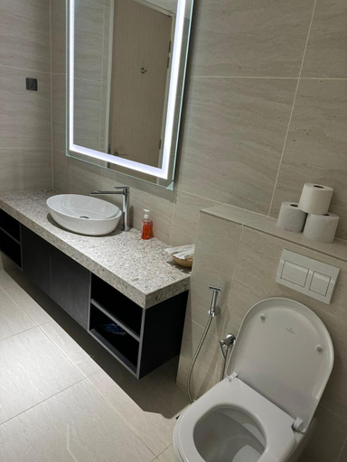 Bathroom 10