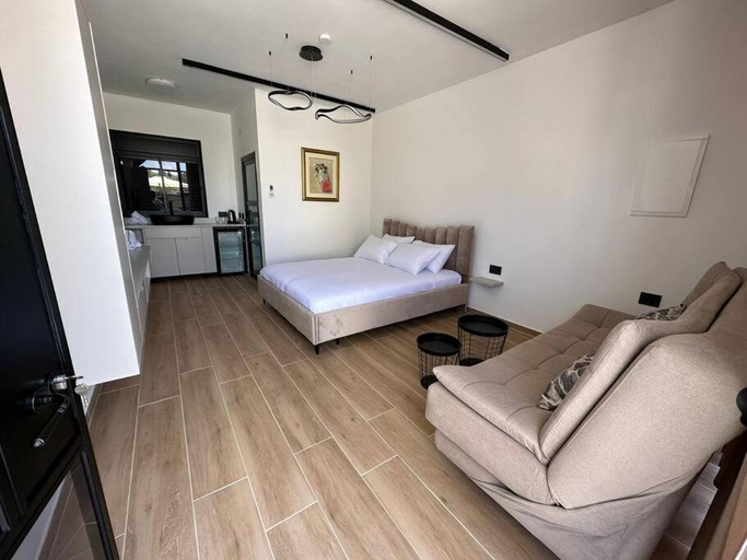Others 2, Royal Suites Dalia - וילה עם 4 סוויטות מהממות, בריכה מחוממת וג'קוזי