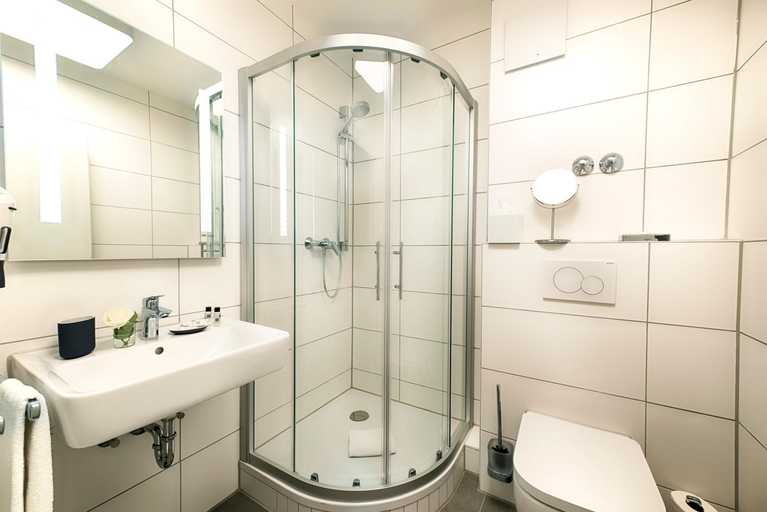 Bathroom 3, Das Prinzregent, Südliche Weinstraße