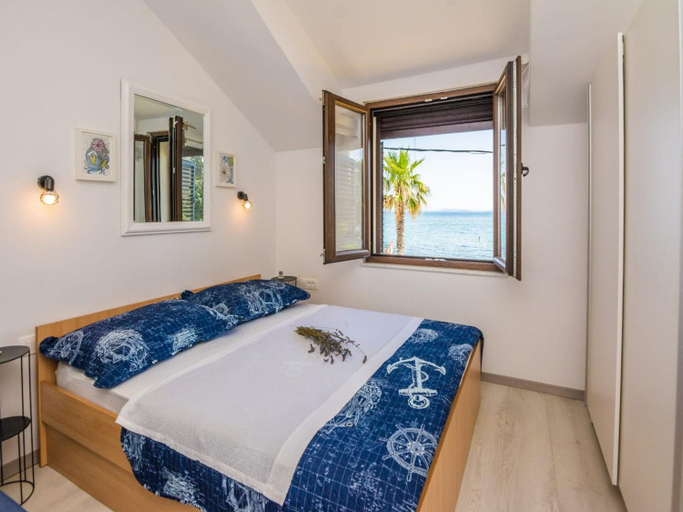 Bedroom 2, Apartments Sea Eyes, Vir